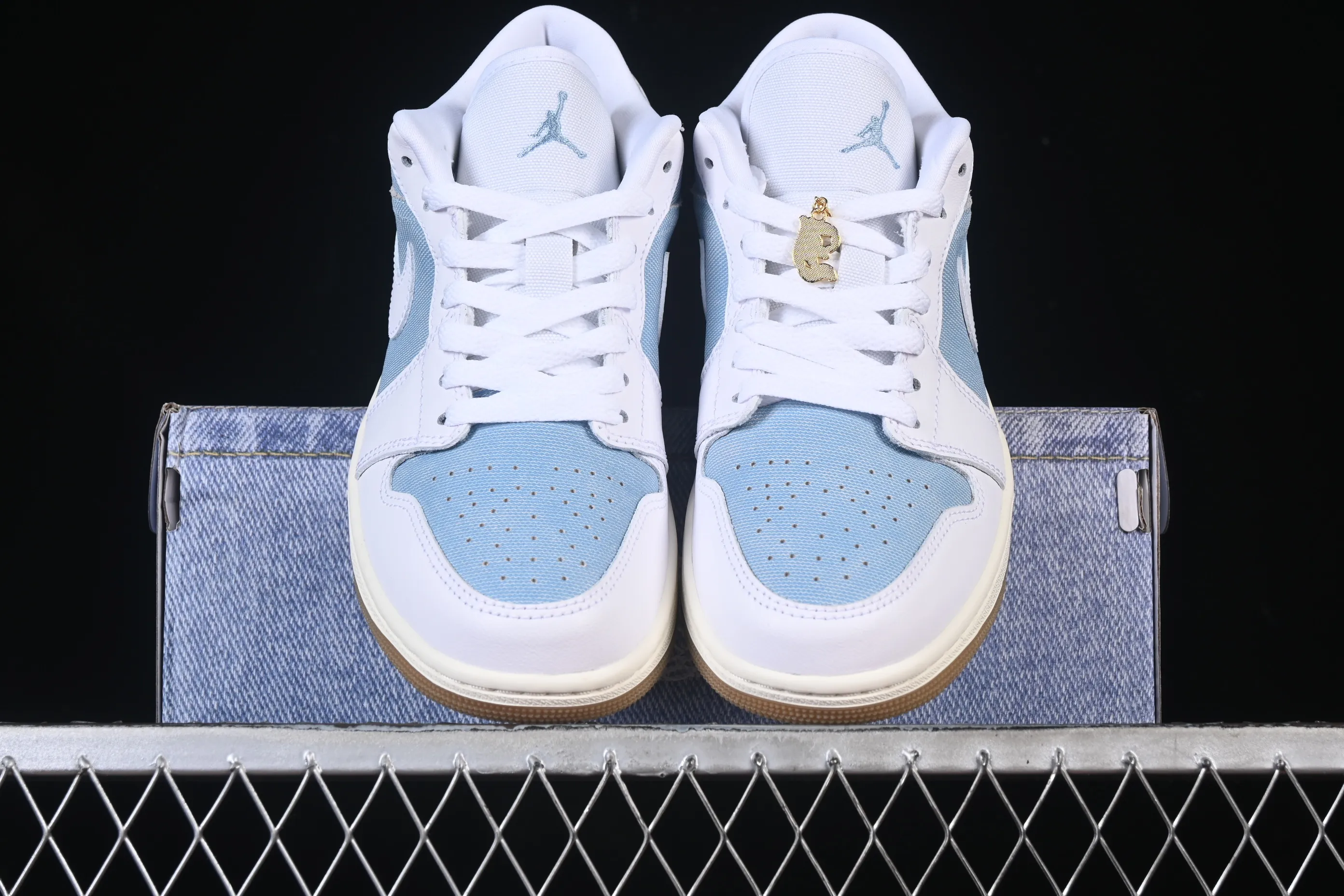 All categories Air Jordan Jordan series basketball shoes Air Jordan 1 Low G version pure original Air Jordan 1 Low Denim "Worn Blue" denim low-top retro culture basketball shoes HQ2004-400